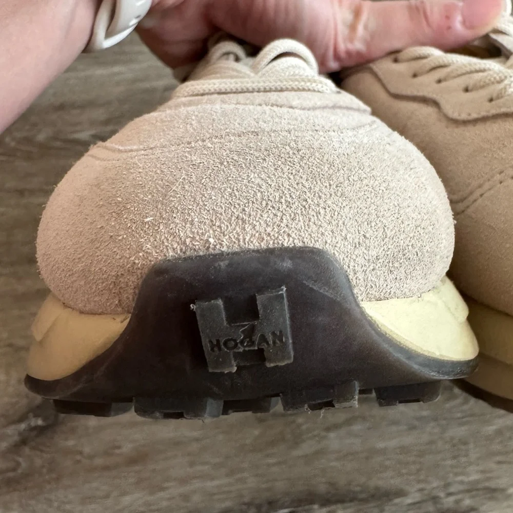Hogan H641 Women's Suede Sneakers Shoes Size 38 Beige Memory Foam Wedge Italy
